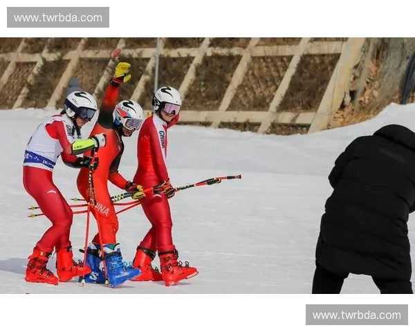 雪杖推动技术的创新与应用探索推动滑雪运动发展新机遇 雪杖推动技术的创新与应用探索推动滑雪运动发展新机遇